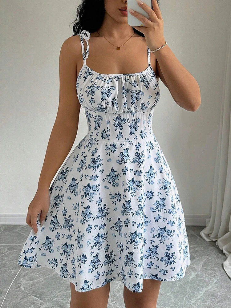 Vestido Floral Azul com Alças de Laço