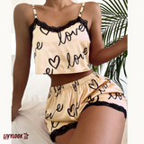 Pijama Feminino “Love” com Renda