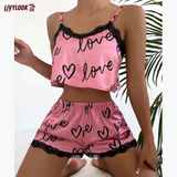 Pijama Feminino “Love” com Renda