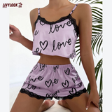 Pijama Feminino “Love” com Renda